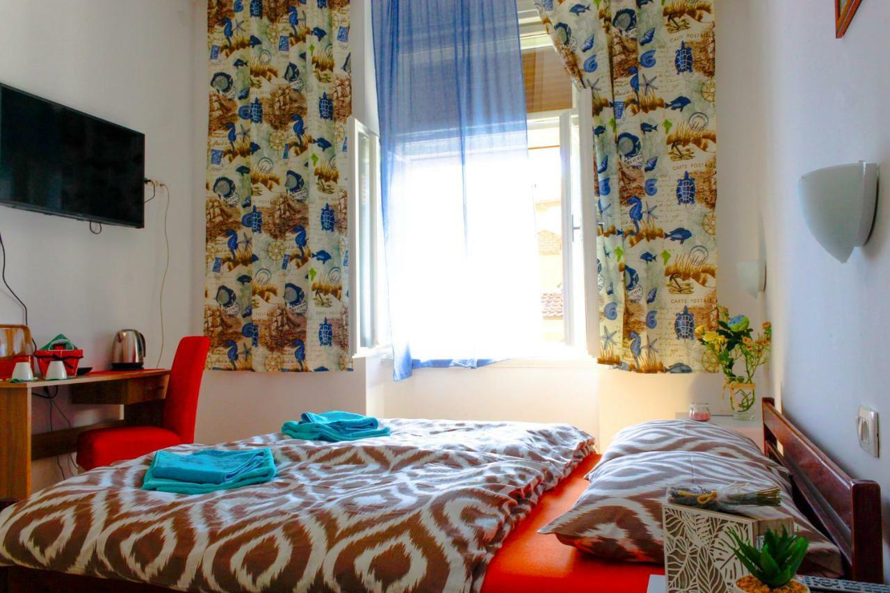 Fluminis Rooms Fiume Esterno foto
